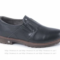 Подростковые туфли Maxus. Модель 025-Д черн кож.